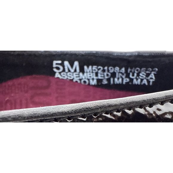 Munro Women's Viv Black Patent Leather Gold Accent Platform Loafer Size 5 M - Picture 10 of 11